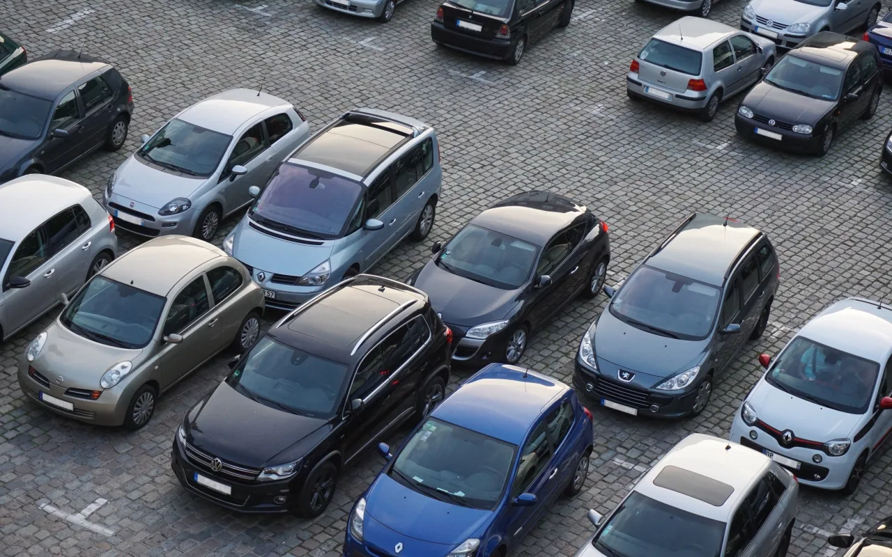 Půlhodina zdarma a platba kartou. Krnov mění systém parkování
