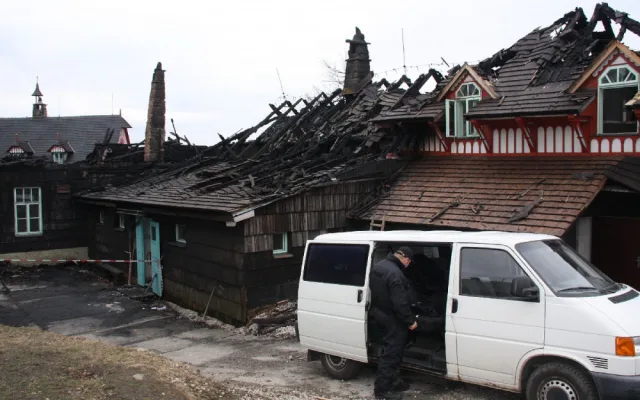 Před 10 lety vyhořela chata Libušín, horská perla od Dušana Jurkoviče.