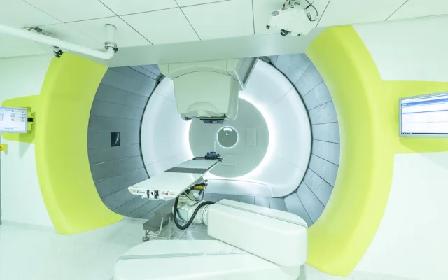 Protonové centrum pacientům pomáhá i s nádory krčních mandlí