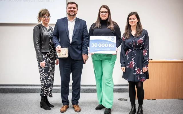 Doučování i tréninkový byt pro mladé. Nadační fond Albert rozdělil v kraji půl milionu korun