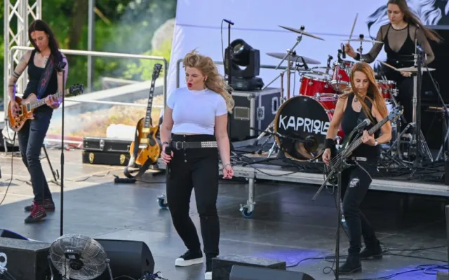 Na Slezskoostravském hradě duněl metal a šlehaly plameny