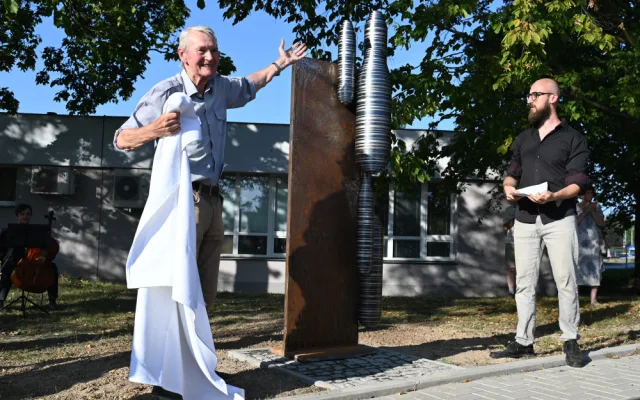 Ostrava má nový památník. 80 let od spojeneckého náletu