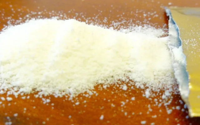 Pomáhala obětem, nyní je obchodnicí s bílým práškem. Znáte Inca Collagen?