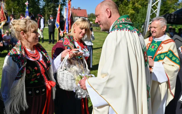 (NE)OBYČEJNÍ: Darius Sputo. Kněz, horolezec, pedagog i tramvajový kavárník