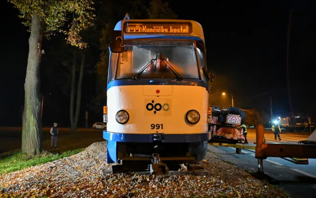 (NE)OBYČEJNÍ: Darius Sputo. Kněz, horolezec, pedagog i tramvajový kavárník