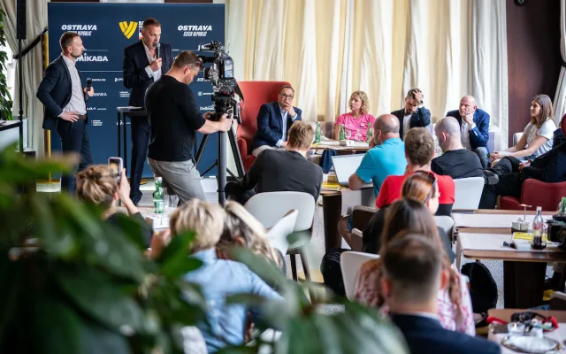 Světový turnaj v beachvolejbalu v Ostravě startuje již za měsíc. Organizátoři představili netradiční trofeje