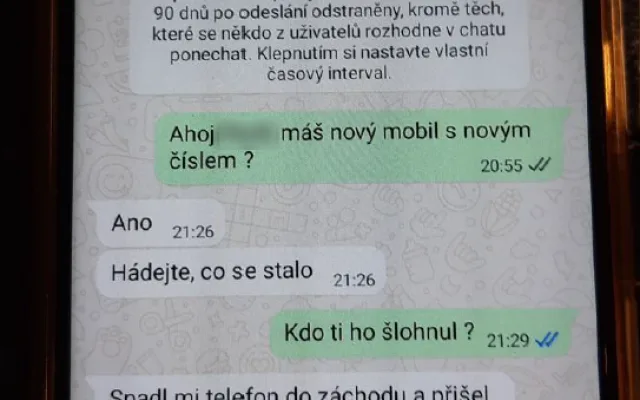Podvodníci se vydávají za děti a okrádají důvěřivé. Policie eviduje desítky případů