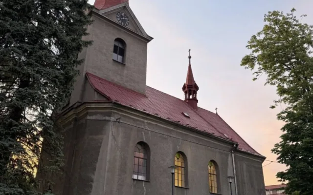 Kostelní věž v Lískovci potřebuje opravit, Frýdek-Místek darovanou částku zdvojnásobí