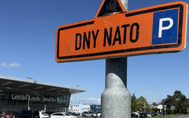 V Mošnově začaly Dny NATO, na silnicích u letiště jsou ze všech stran kolony