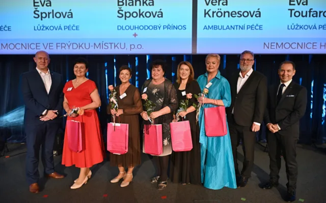 Moravskoslezská Sestra roku: 36 oceněných, nejvíc hlasů získala porodní asistentka