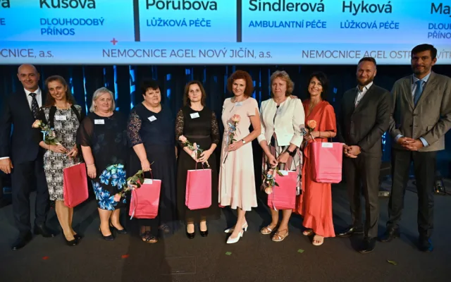 Moravskoslezská Sestra roku: 36 oceněných, nejvíc hlasů získala porodní asistentka
