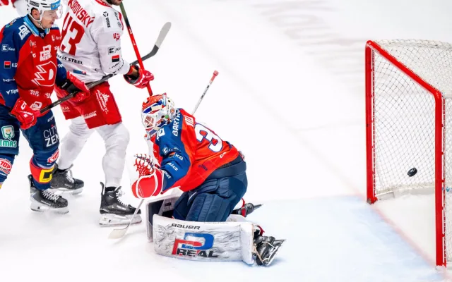 Oceláři poprvé doma nebodovali, podlehli Dynamu
