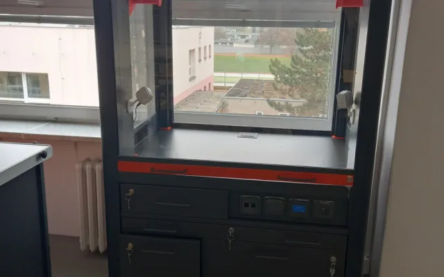 Robotické stoly i brýle na virtuální realitu. Krnovské školy získají moderní technologie
