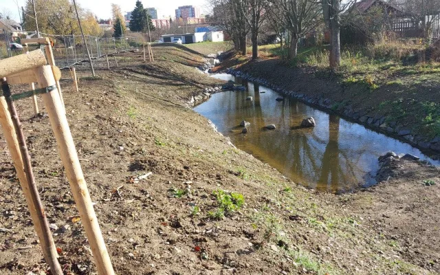 Kobylí potok prošel rozsáhlou úpravou, vznikly tůně i nové břehy