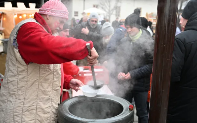 FOTO: Masopust na hradě. Nechyběla ani nefalšovaná zabíjačka