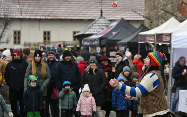 FOTO: Masopust na hradě. Nechyběla ani nefalšovaná zabíjačka