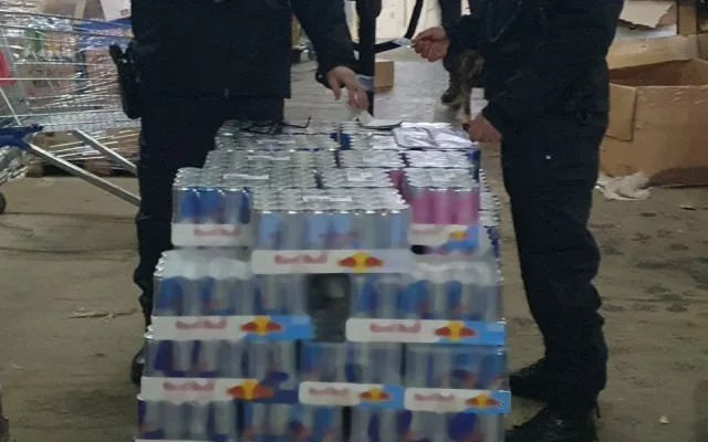 Cizinečtí policisté kontrolovali tržnici v Ostravě. Tři lidé musí opustit Česko