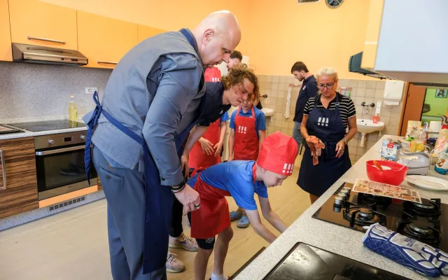 Voňavé bábovky jako symbol díků pěstounům. Ostrava se zapojí do osvětové kampaně