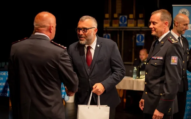 FOTO: Policisté z Frýdku-Místku si převzali svá ocenění. Bylo jich bezmála padesát