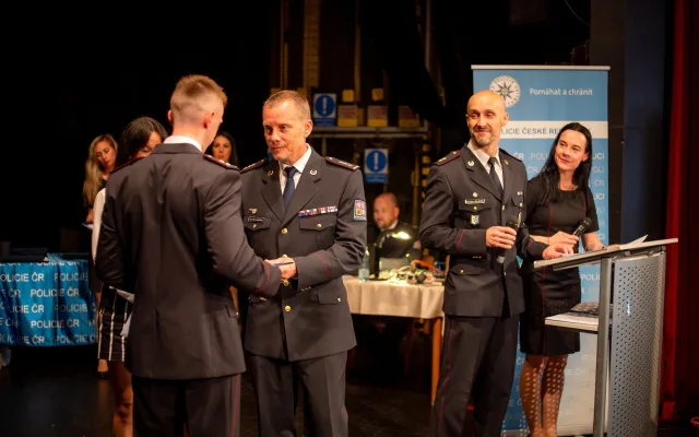 FOTO: Policisté z Frýdku-Místku si převzali svá ocenění. Bylo jich bezmála padesát