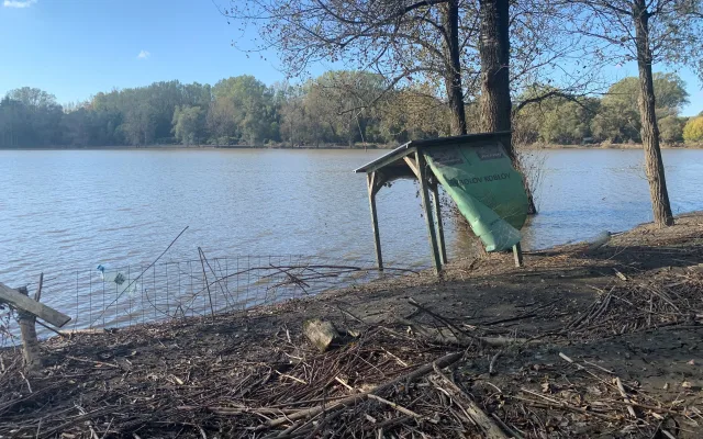 Po červené ze Svinova do Bohumína. Oblíbená turistická trasa místy už není