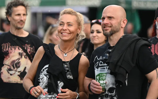 FOTOGALERIE: Sorfest přilákal fanoušky rocku na Slezskoostravský hrad. Hrálo se ze tří pódií