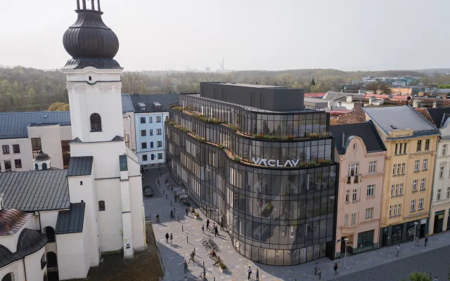 Stavba polyfunkčního domu Václav v centru Ostravy jde do závěrečné fáze