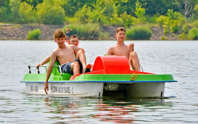Půjčovny lodí v Bohumíně zaznamenaly úspěšnou sezonu. Nejvíce lákala šlapadla