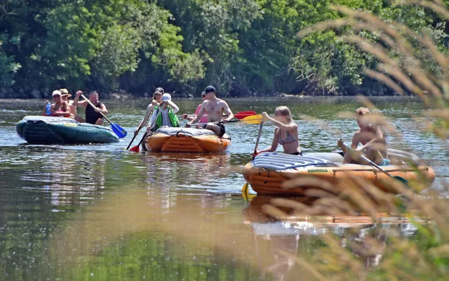 Půjčovny lodí v Bohumíně zaznamenaly úspěšnou sezonu. Nejvíce lákala šlapadla