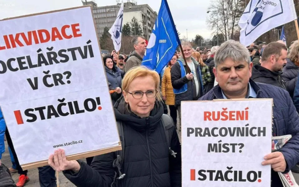 Na protest před Liberty Ostrava se sešly tisíce lidí, žádají zachování.
