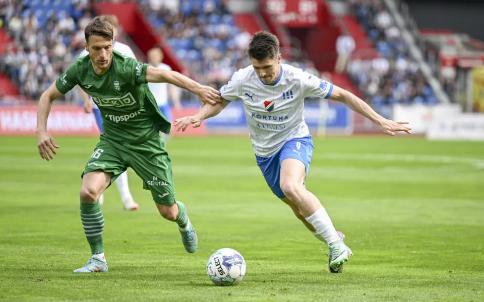 Fotbalisté Ostravy remizovali v derby s Karvinou 2:2, přestože dvakrát vedli.
