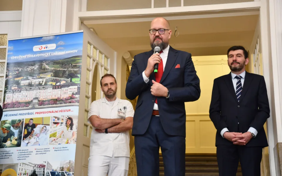 Nemocnice v Krnově má ojedinělý systém na přepravu laboratorních vzorků.