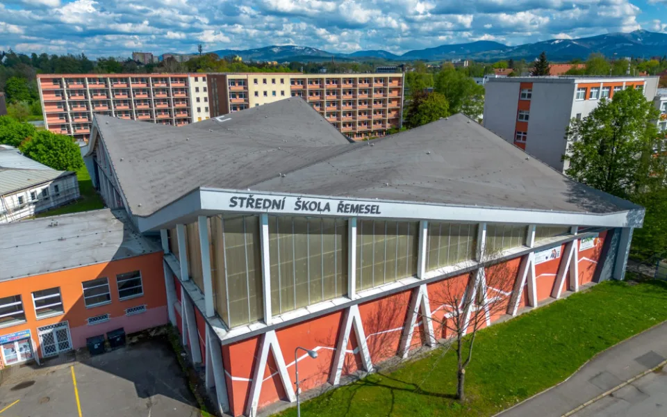 Frýdek-Místek jedná s krajem o o opravě školního bazénu.