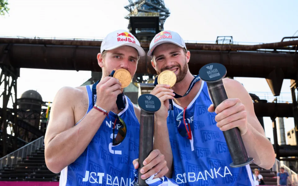 J&T Banka Ostrava Beach Pro: Mistři světa a skandinávské hvězdy na jednom kurtu