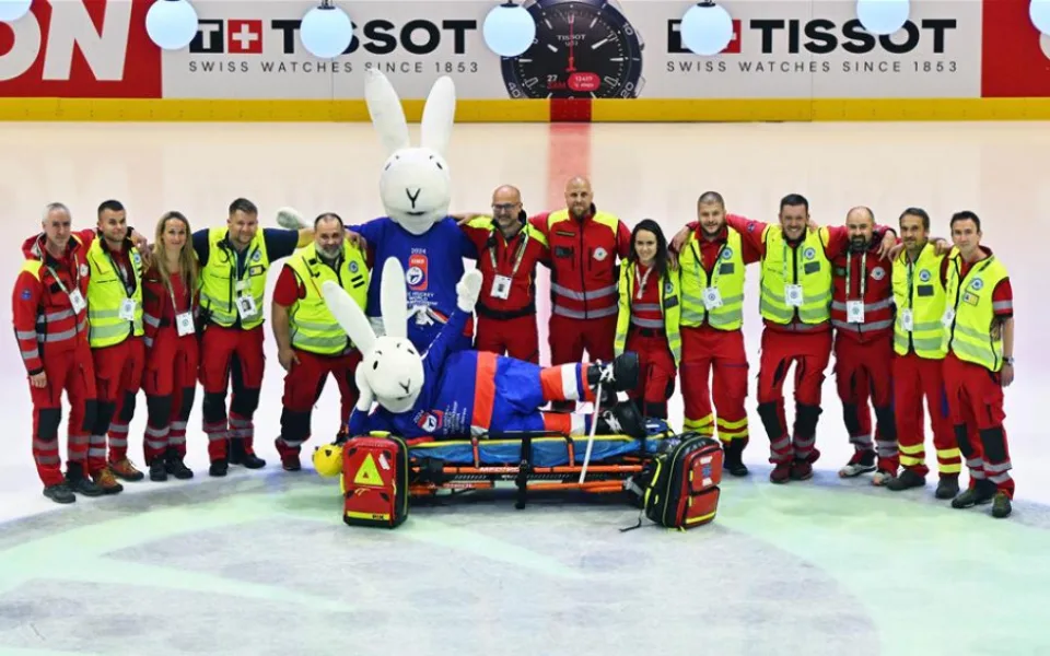 Během ostravské části hokejového mistrovství světa záchranáři ošetřili 55 lidí.