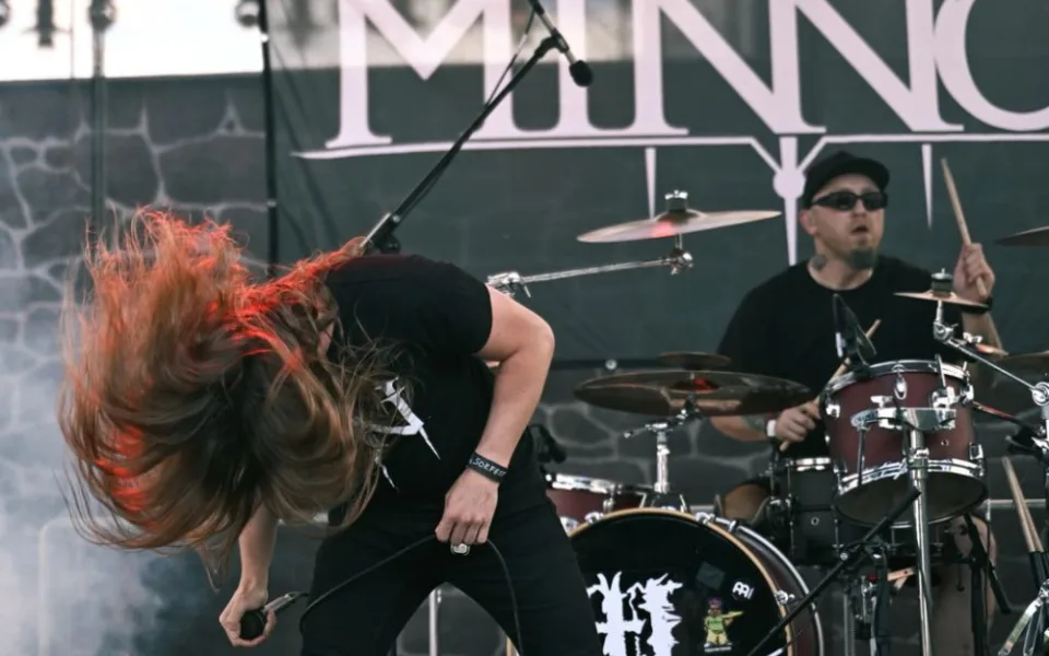 Na Slezskoostravském hradě duněl metal a šlehaly plameny