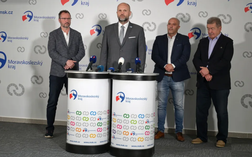 Zaměstnanci Liberty si mohou půjčit 25 tisíc, k dispozici mají informační linku