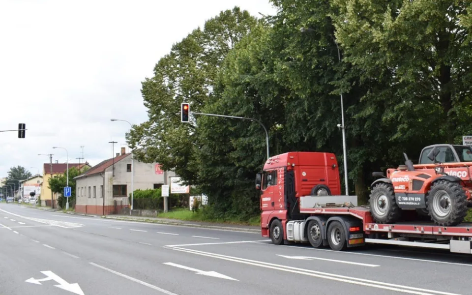 Frýdek-Místek pokračuje ve zklidňování dopravy. Přispěje k tomu i semafor u OBI.