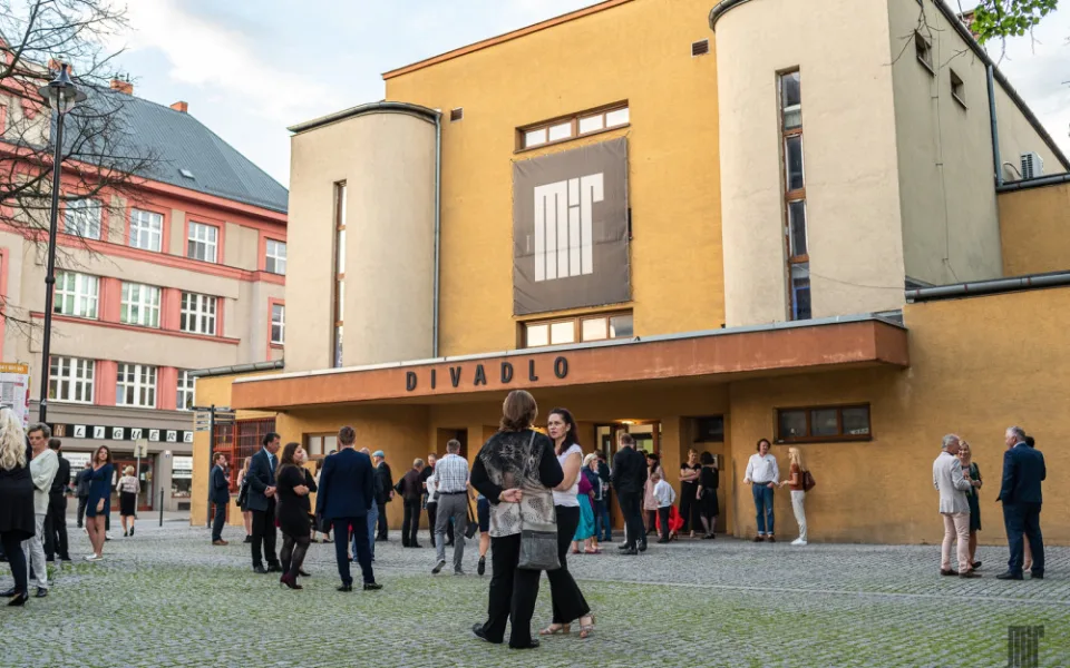 Divadlo Mír bude mít v ostravských Vítkovících novou scénu. Zastupitelé schválili prodej pozemku