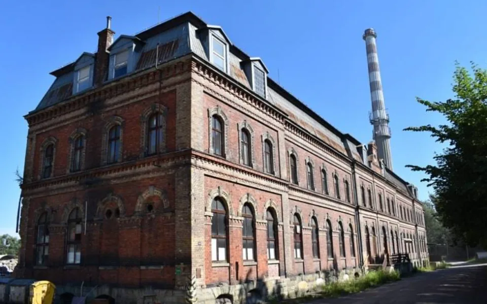 Přestavba historické textilky ve Frýdku-Místku přijde Marlenku až na tři miliardy, vyrábět chce v roce 2027