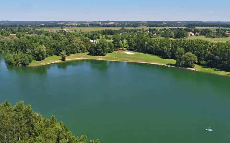 Bohumín vybuduje u Kališova jezera nová mola. Jezero letos zažívá turistický boom