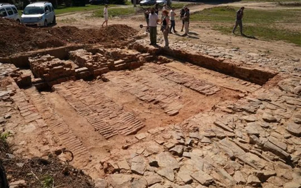 Archeologové našli v Bruntále cihlářskou pec, bude součástí nové čtvrti.