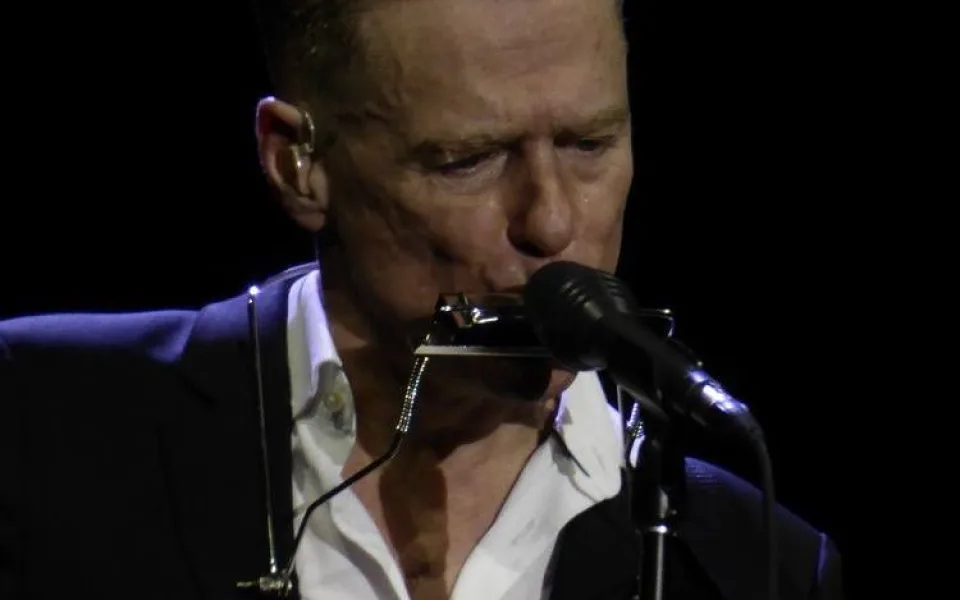 V Havířově vystoupí kanadský zpěvák a kytarista Bryan Adams, nahradil Scorpions.