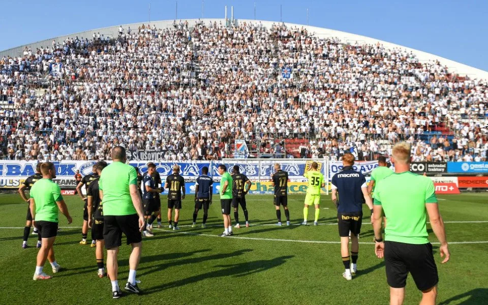 Fotbalisté Olomouce remizovali s Baníkem 2:2, Kliment a Šín dali dvě branky.