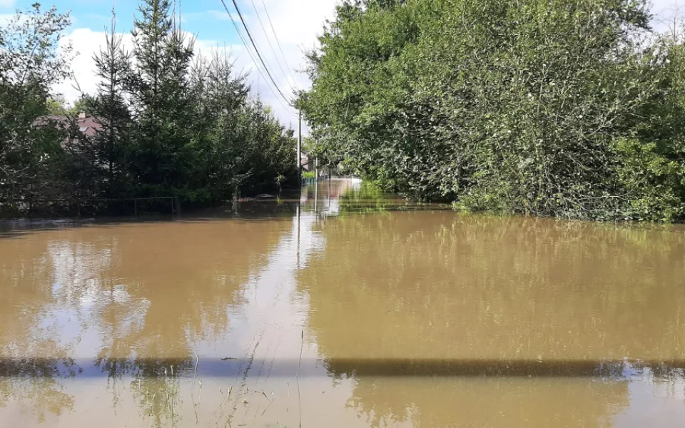 Hladina Olše klesá a Těšínští se vracejí domů. Do Bohumína naopak velká voda teprve dorazí