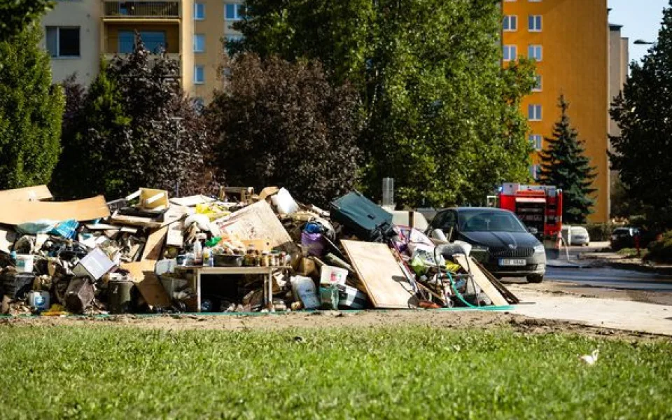 Opavské domácnosti zasažené povodněmi dostanou dvacet tisíc korun. Peníze vyplatí magistrát