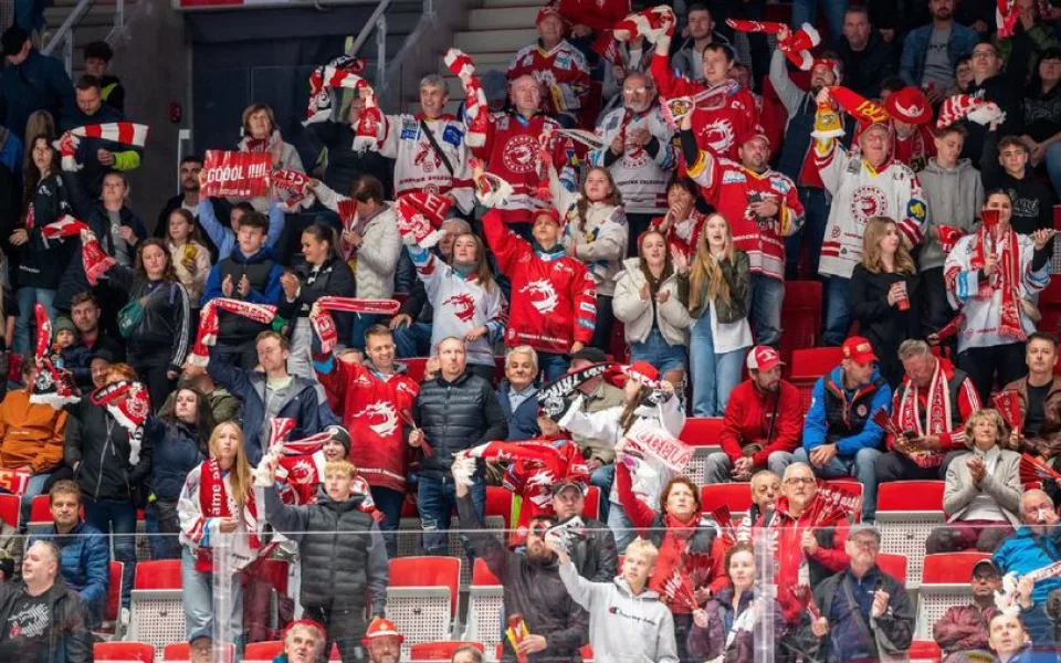 Hokejisté Olomouce zdolali Třinec 2:0, Machovský vychytal čisté konto