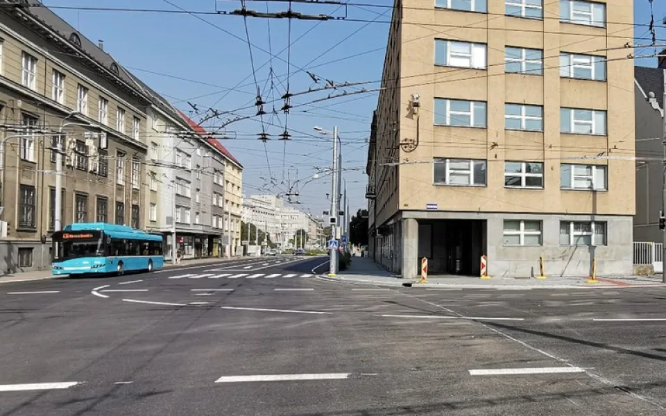 Sobotní omezení v dopravě. Českobratrská ulice protínající centrum Ostravy bude celý den neprůjezdná