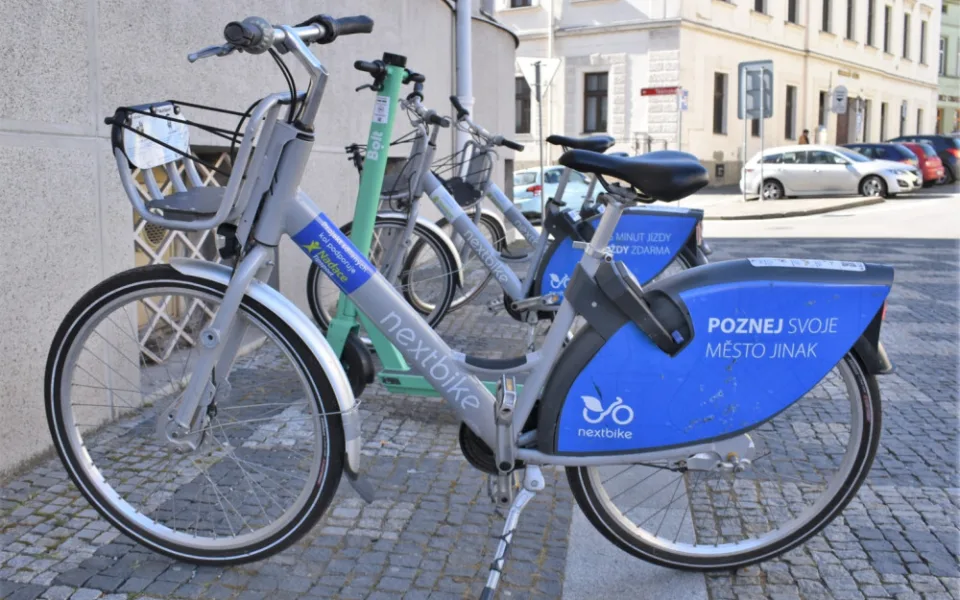 Popularita sdílených kol ve Frýdku-Místku roste. Službu na další dva roky zajistí firma nextbike