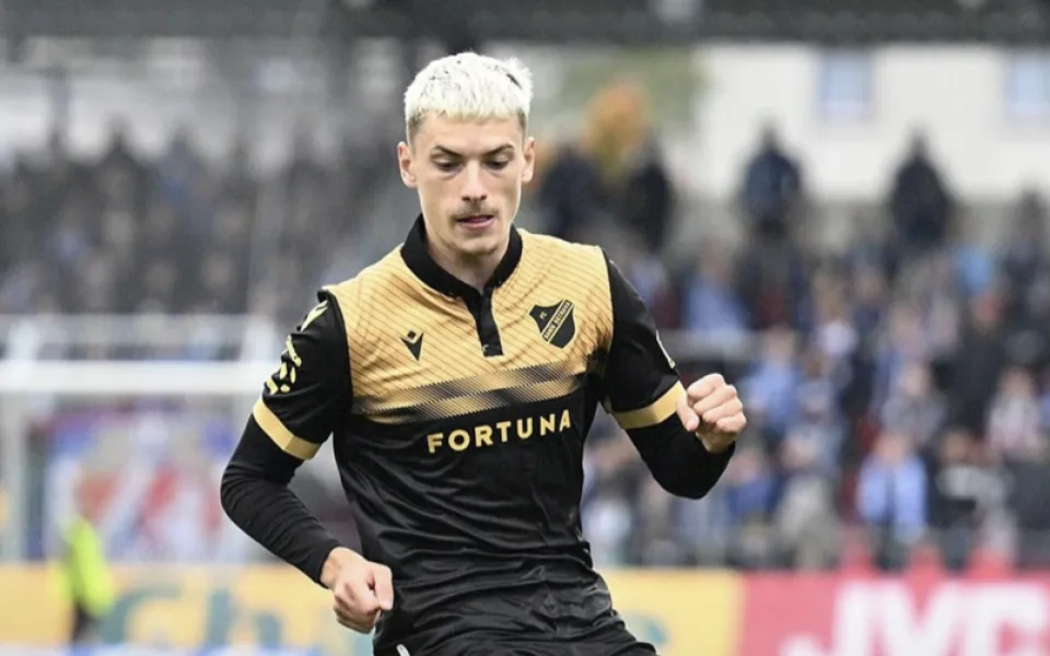 Fotbalisté Ostravy po gólu v deváté minutě nastavení vyhráli v Pardubicích 3:2.